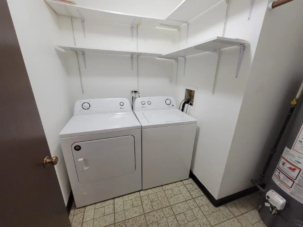 830 KNOTTINGHAM Drive 1A IL