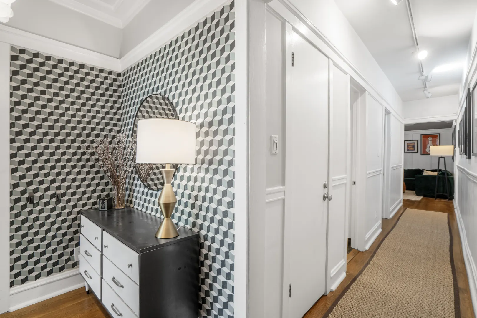 846 W GUNNISON Street 2W IL