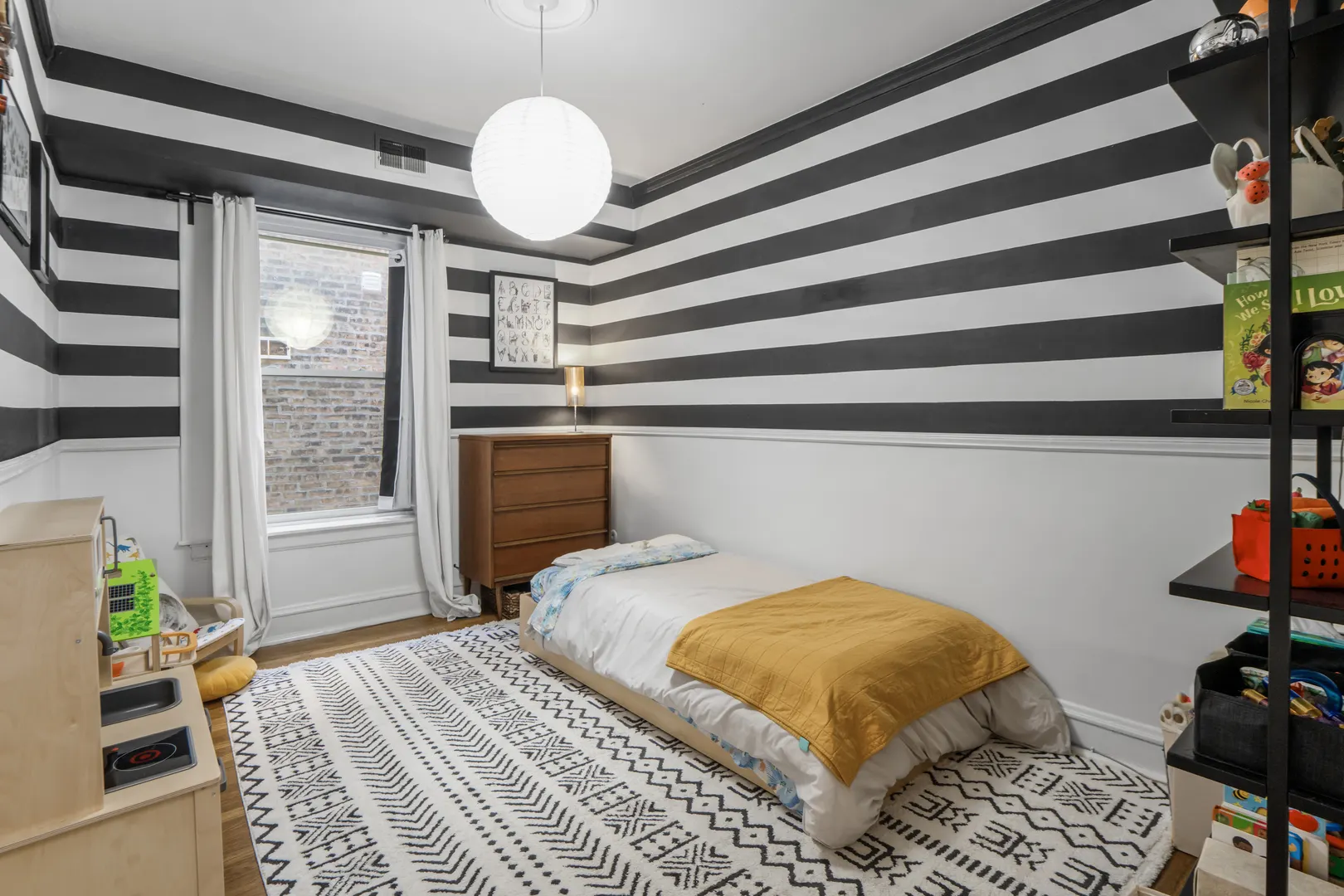 846 W GUNNISON Street 2W IL