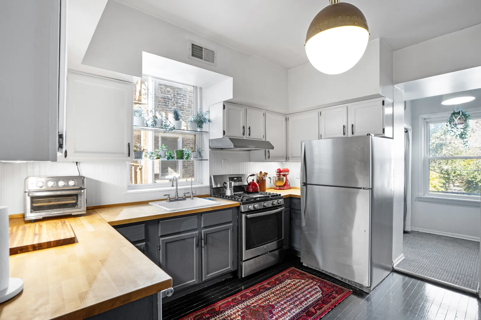 846 W GUNNISON Street 2W IL