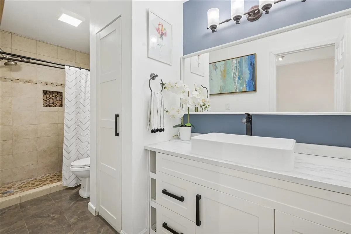 318 Juniper Circle IL