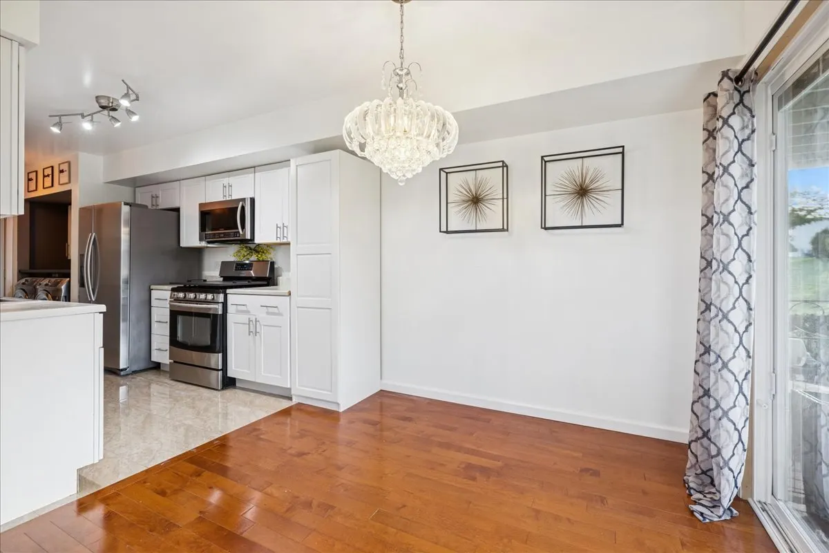 318 Juniper Circle IL