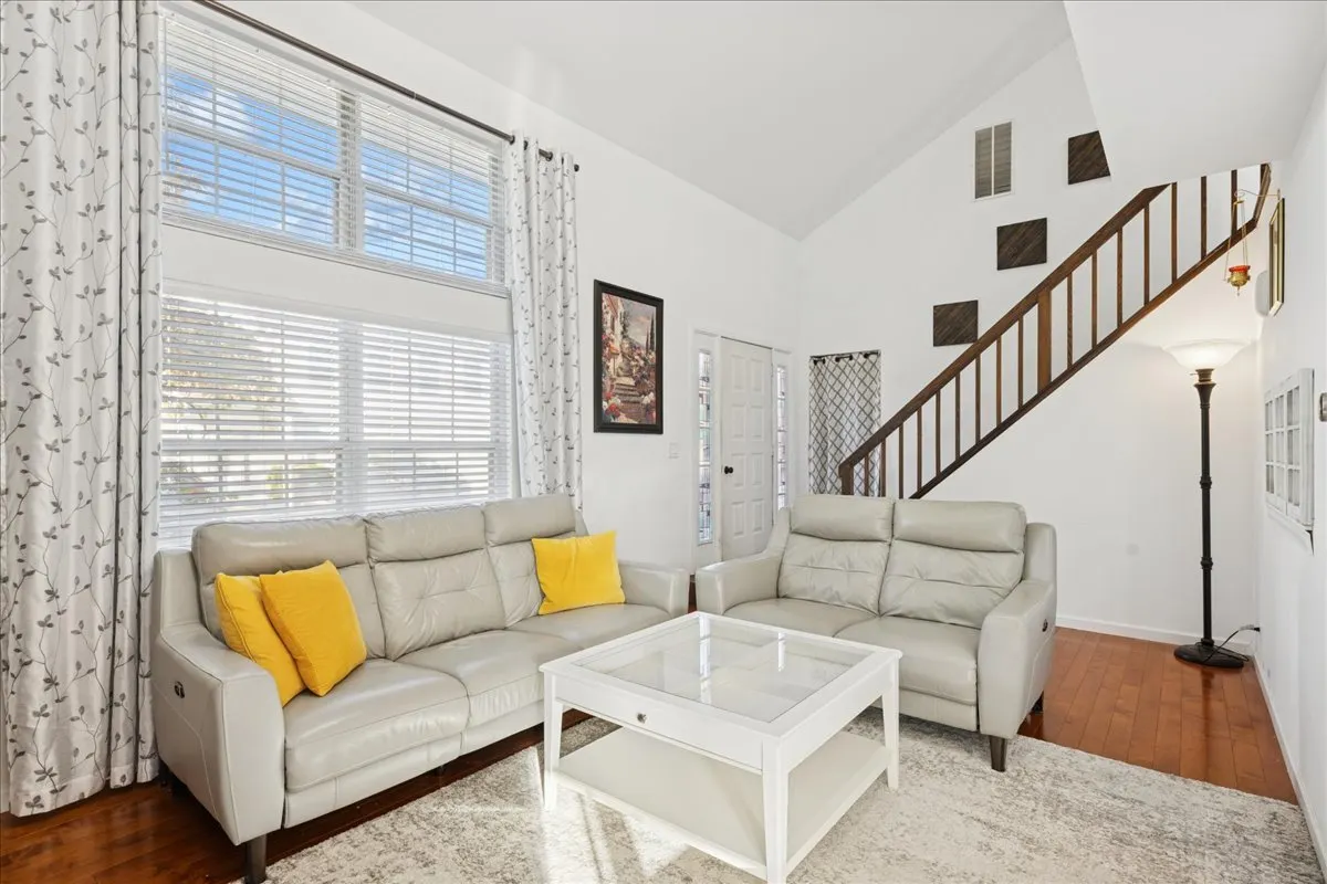 318 Juniper Circle IL