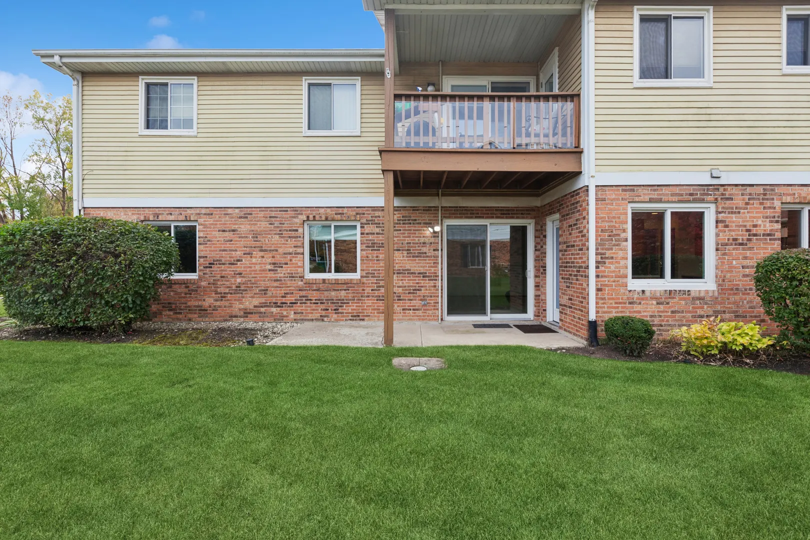 712 Cottonwood Court 25-B IL