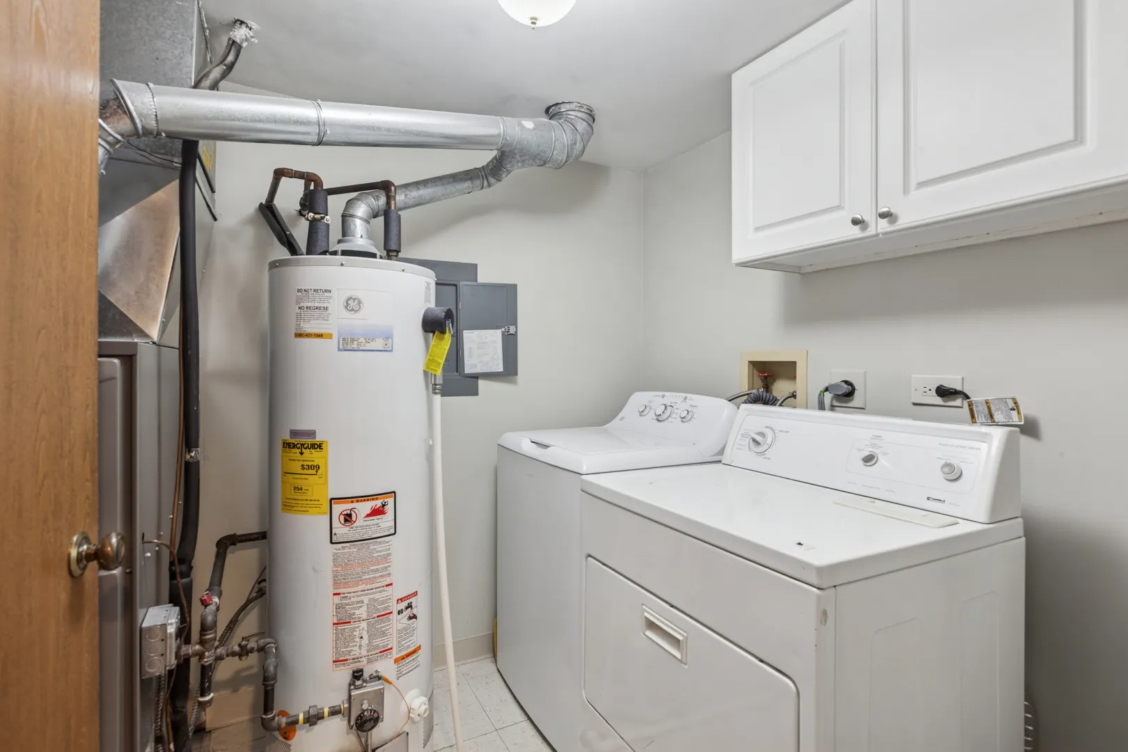 712 Cottonwood Court 25-B IL