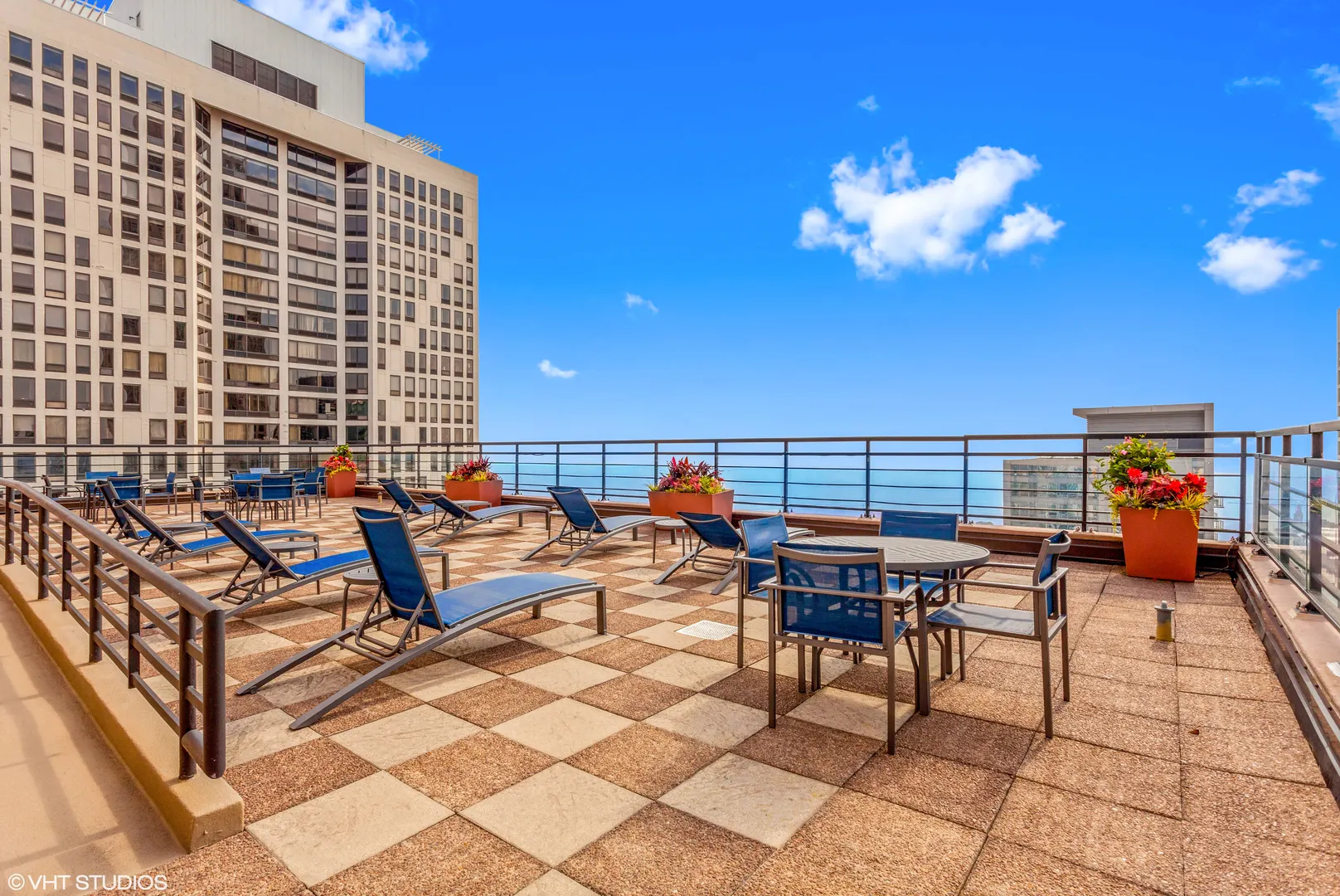 401 E ONTARIO Street 1803 IL