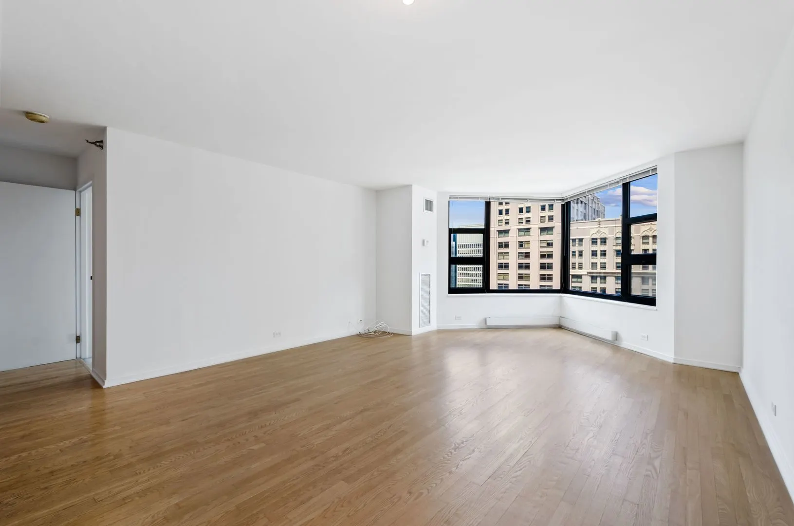 401 E ONTARIO Street 1803 IL