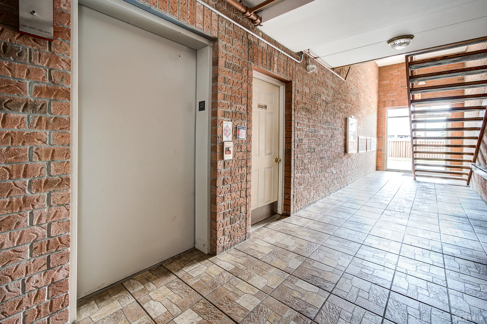 6600 W 87th Street 3SW IL