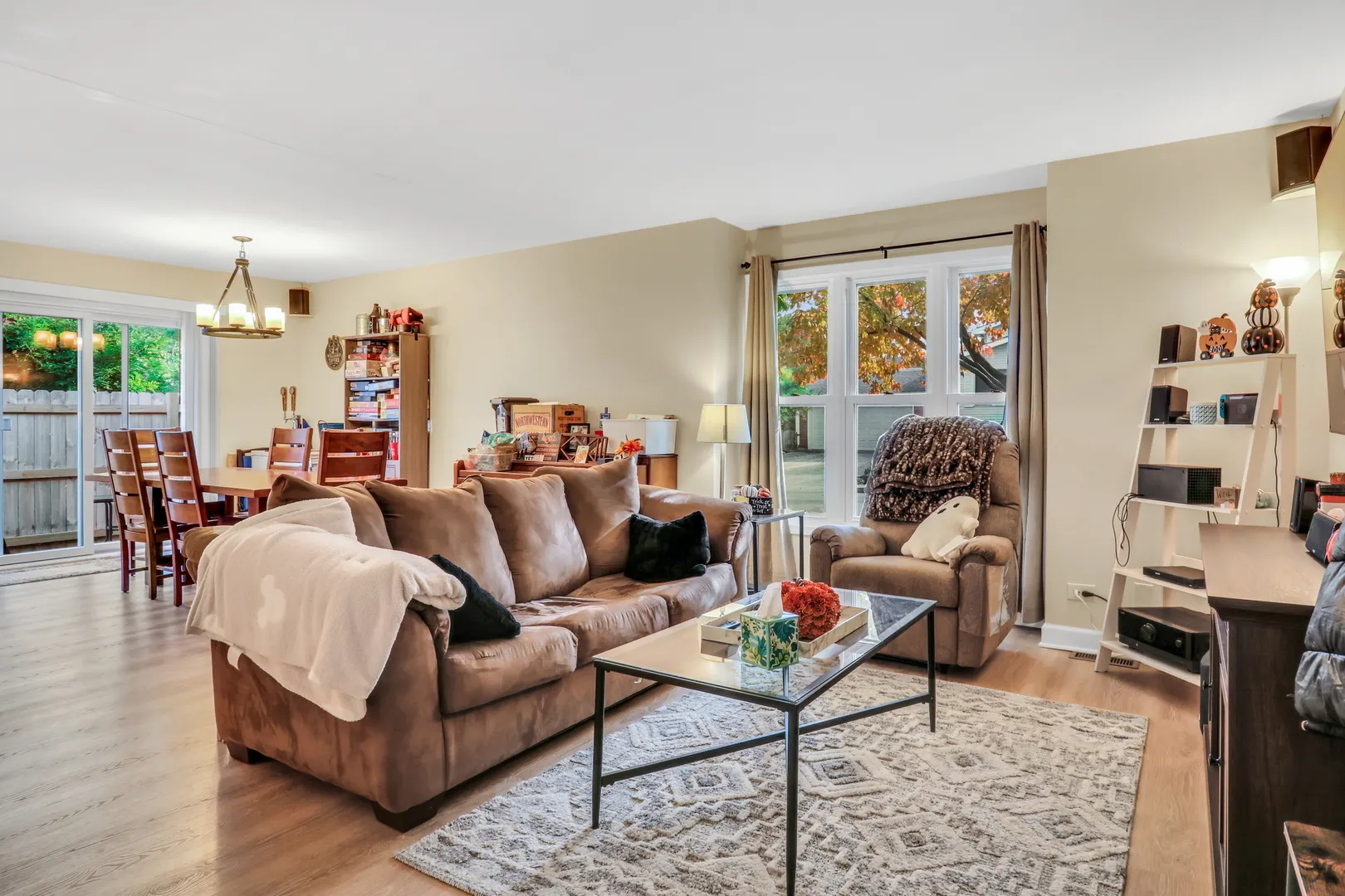 130 Shadydell Avenue IL