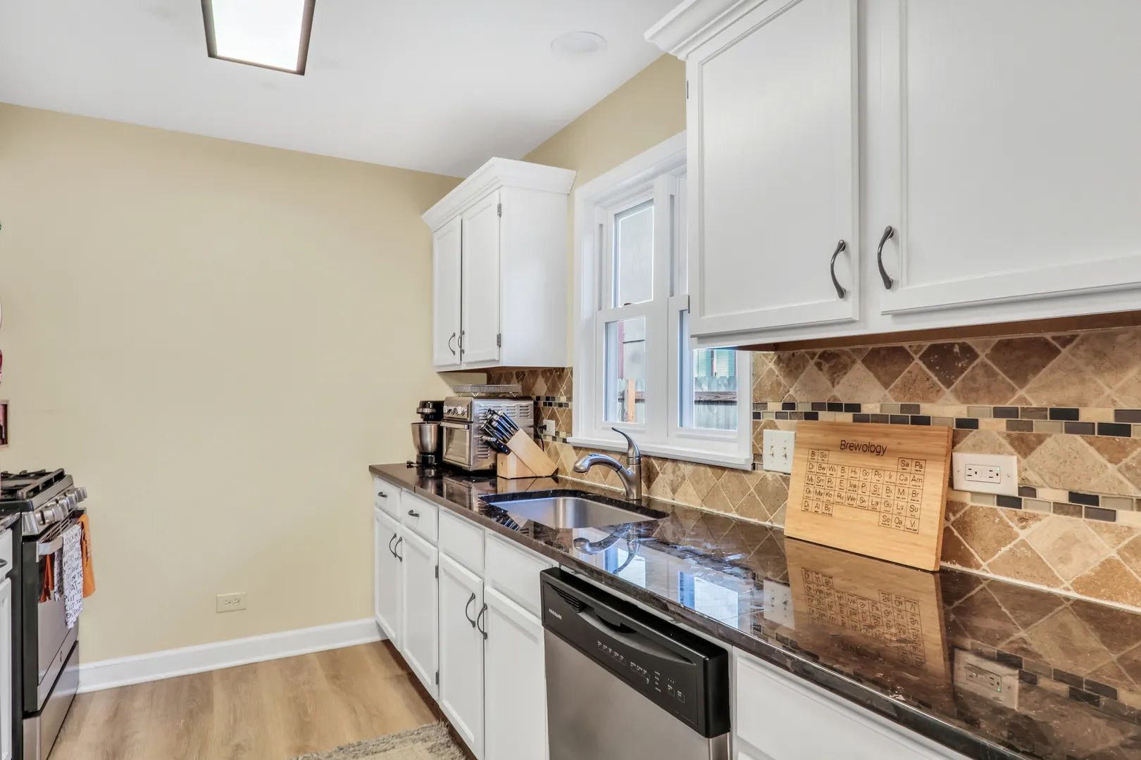 130 Shadydell Avenue IL