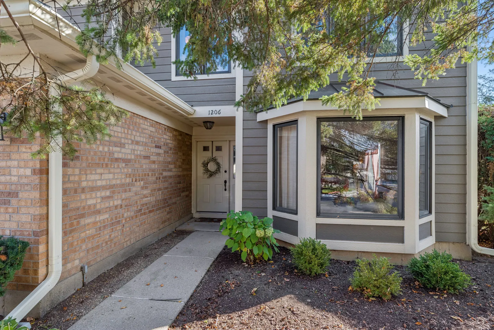 1206 Gulfstream Parkway IL