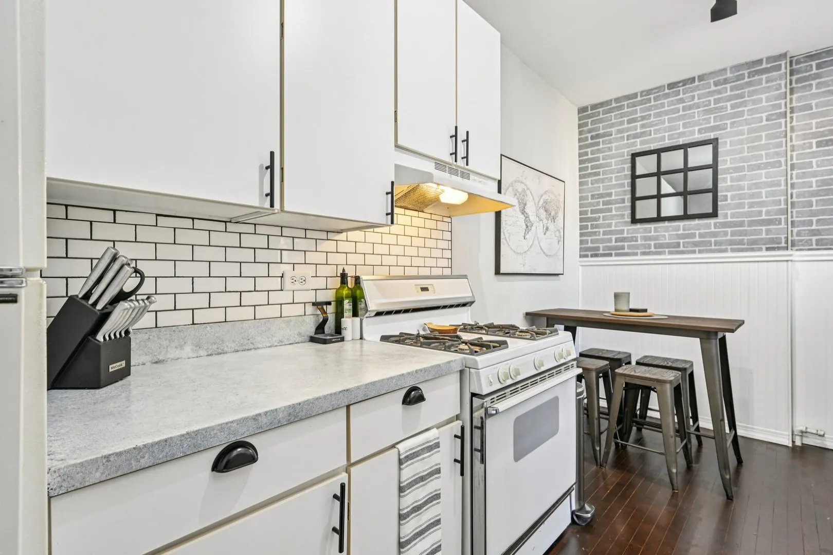 1101 W Wrightwood Avenue 3 IL