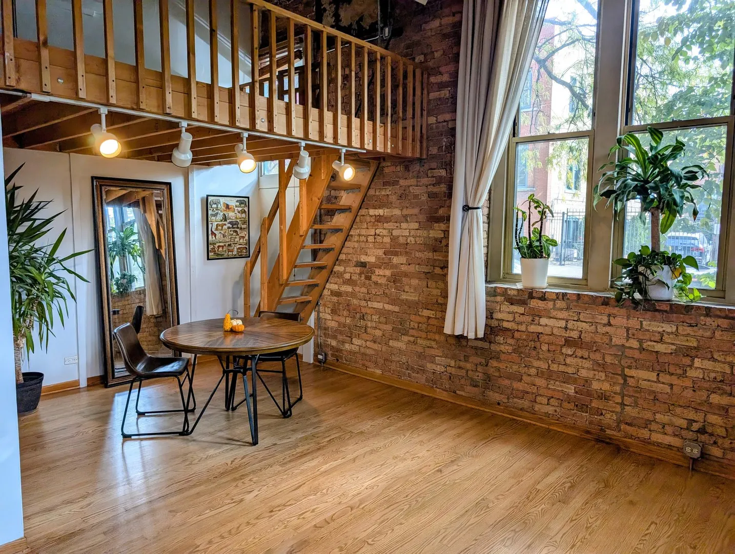 2510 N Wayne Avenue 112 IL