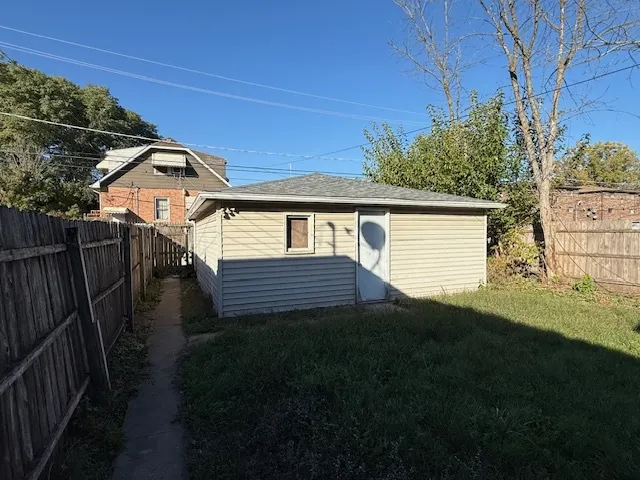 14038 S Saginaw Avenue IL