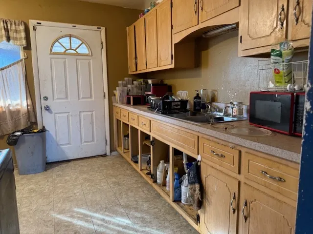 14038 S Saginaw Avenue IL