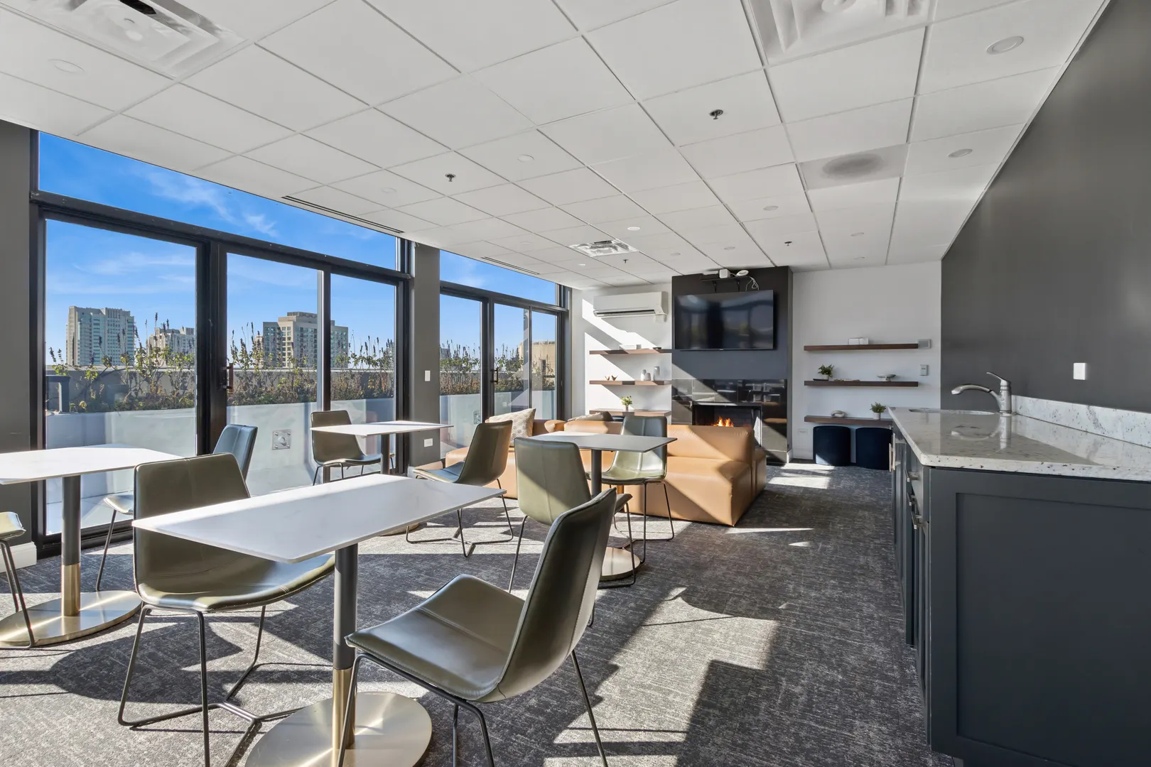 435 W Erie Street 1408 IL