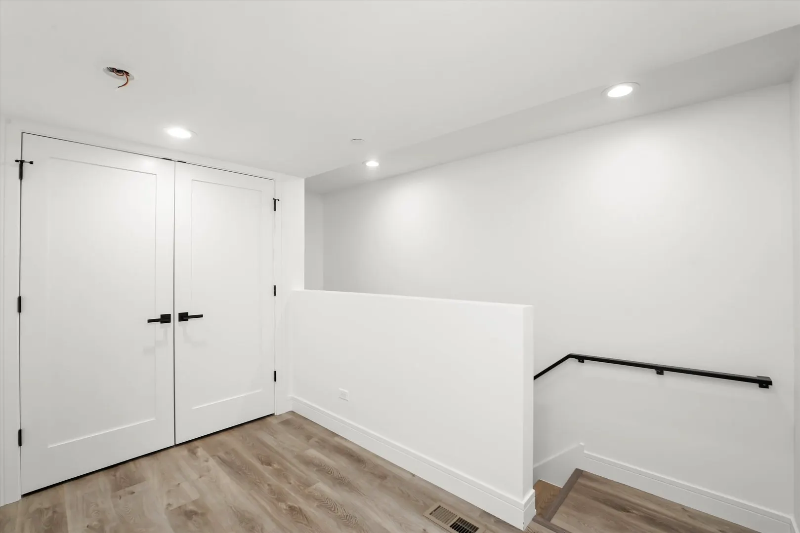 117 S Bell Avenue 4N IL