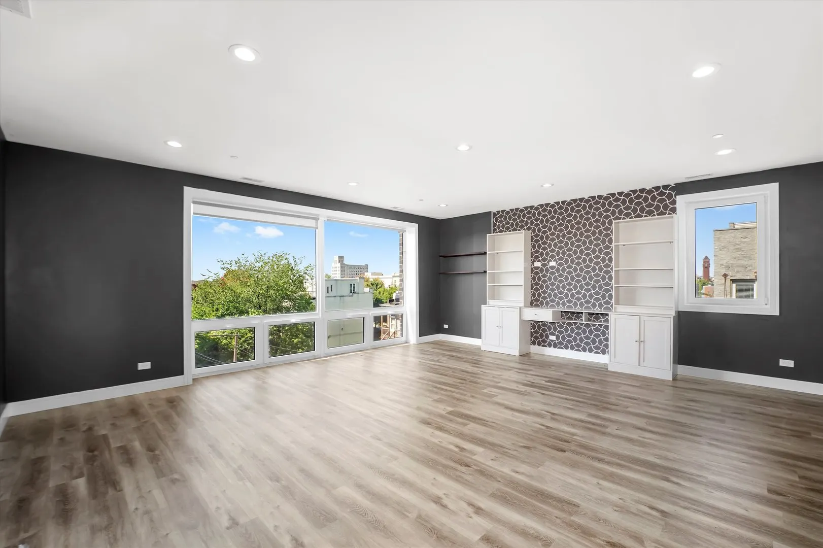 117 S Bell Avenue 4N IL