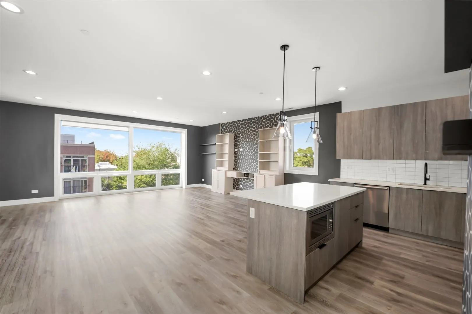 117 S Bell Avenue 4N IL