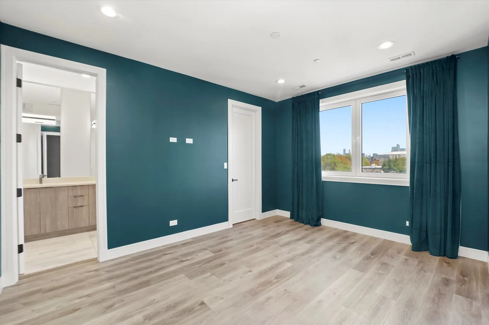 117 S Bell Avenue 4N IL