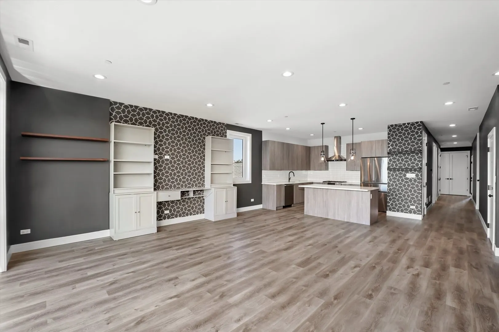 117 S Bell Avenue 4N IL