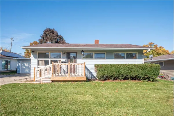 111 E Royal Drive IL