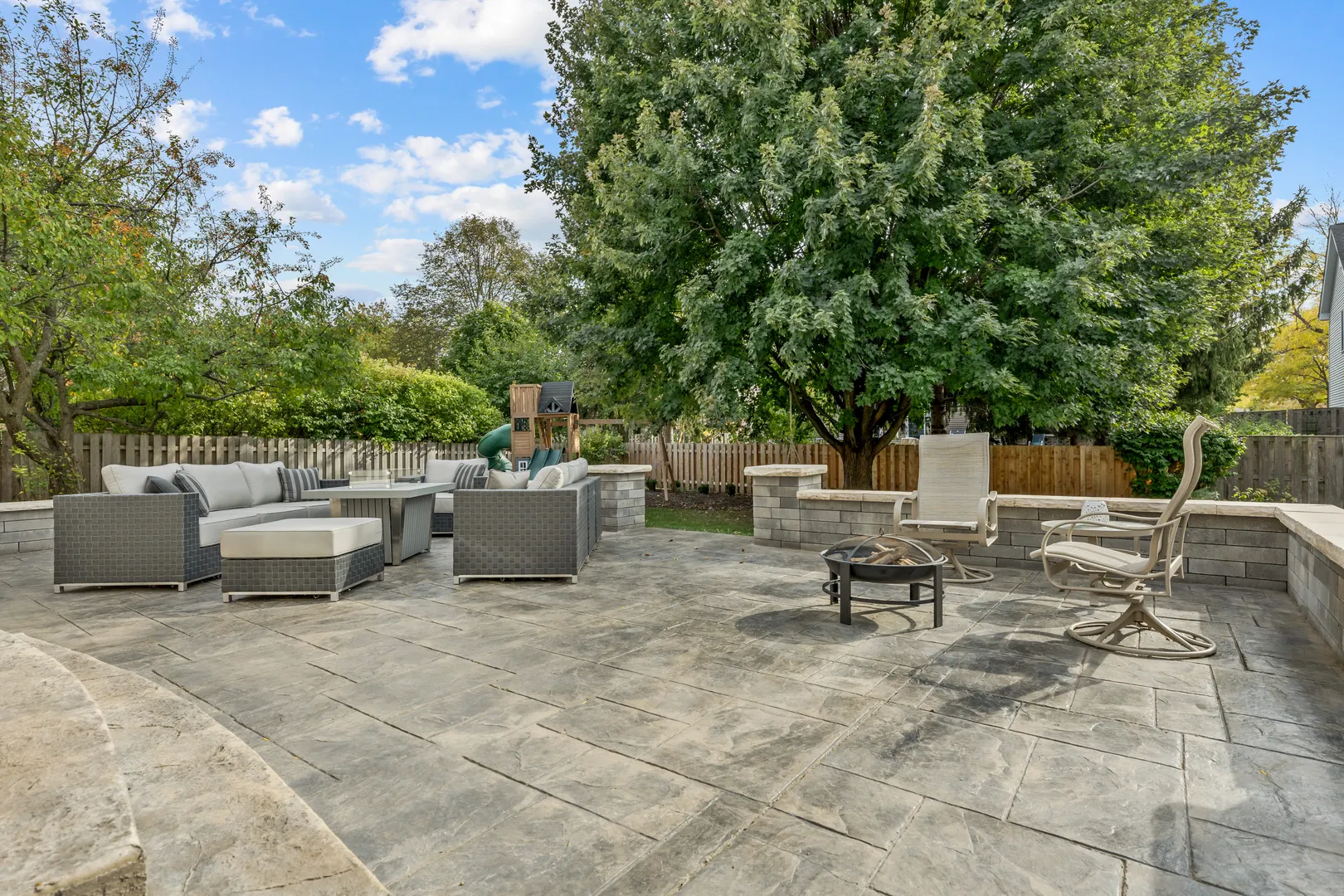 1971 Peach Tree Lane IL