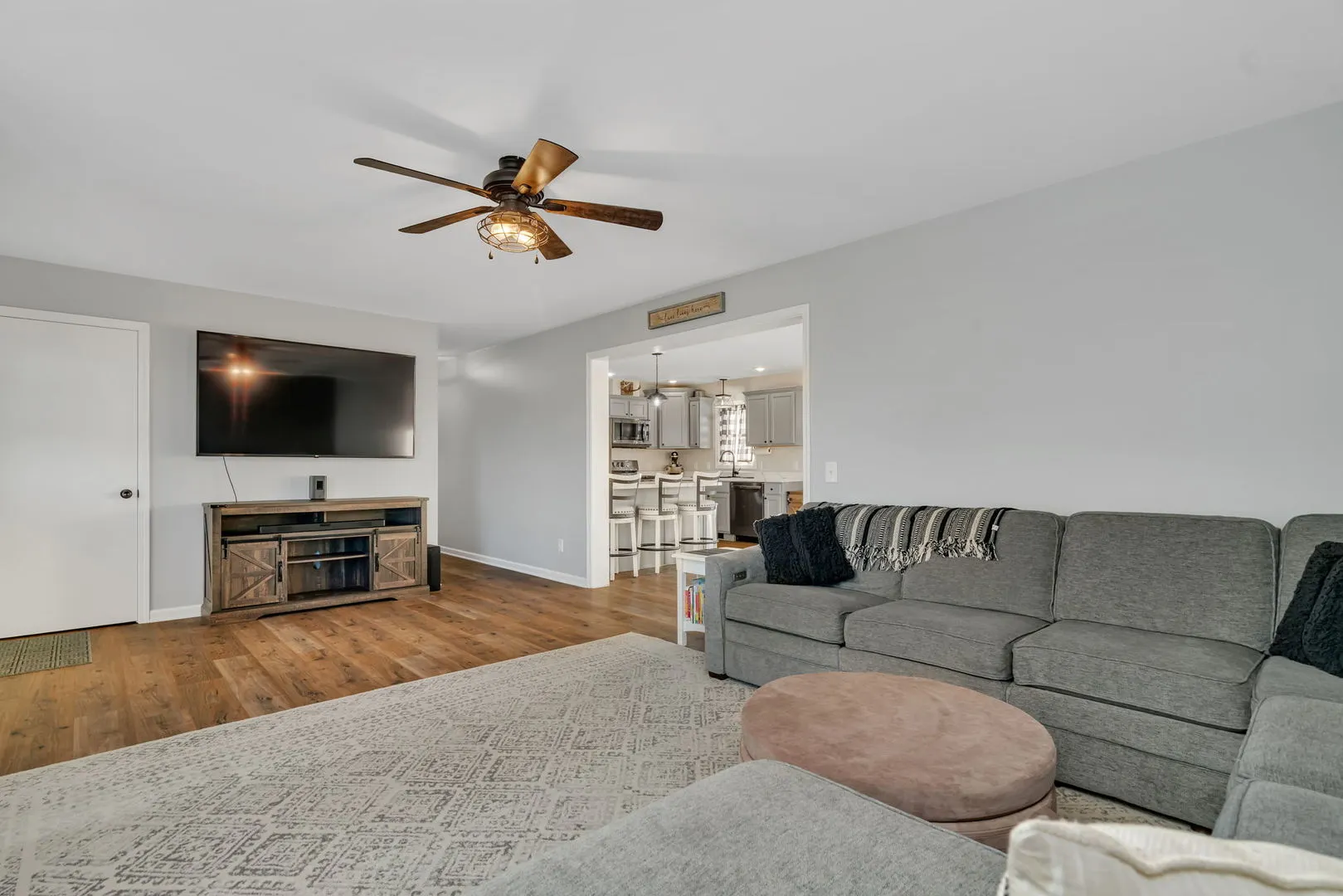 3945 S Broadway Road IL