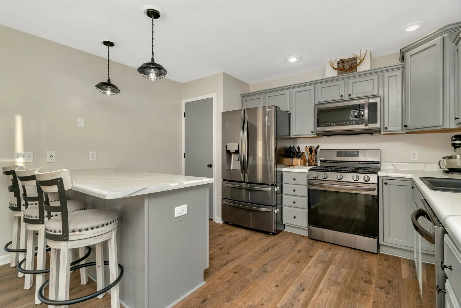 3945 S Broadway Road IL