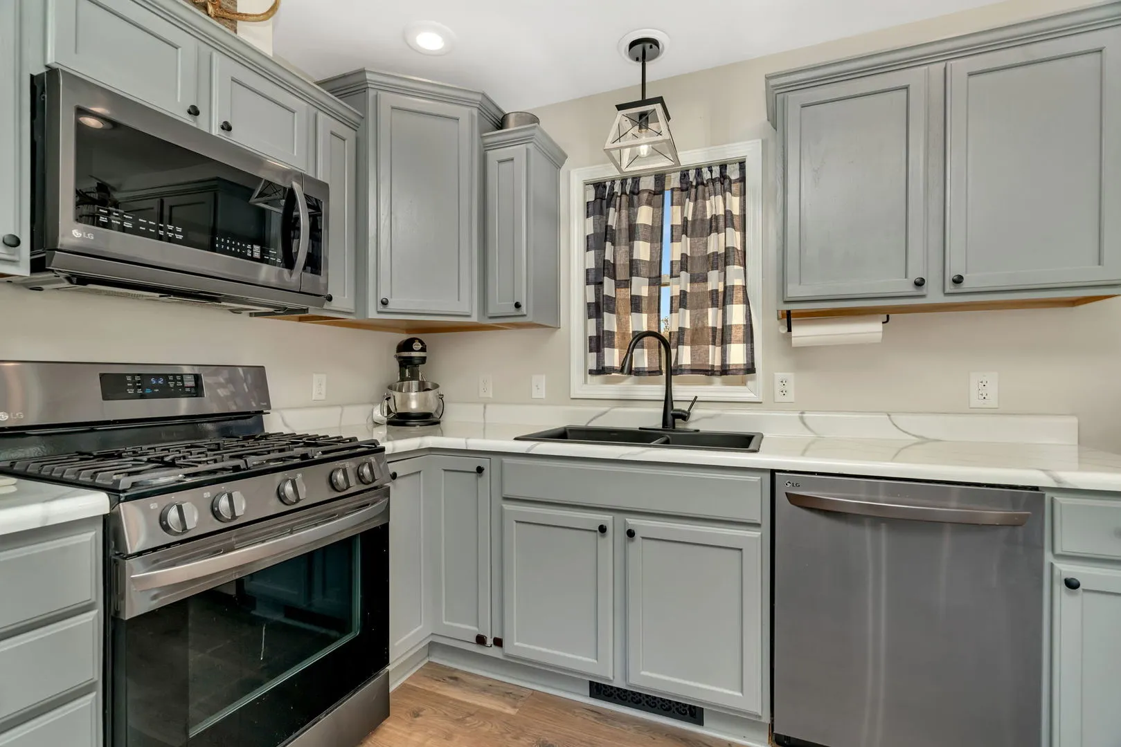 3945 S Broadway Road IL