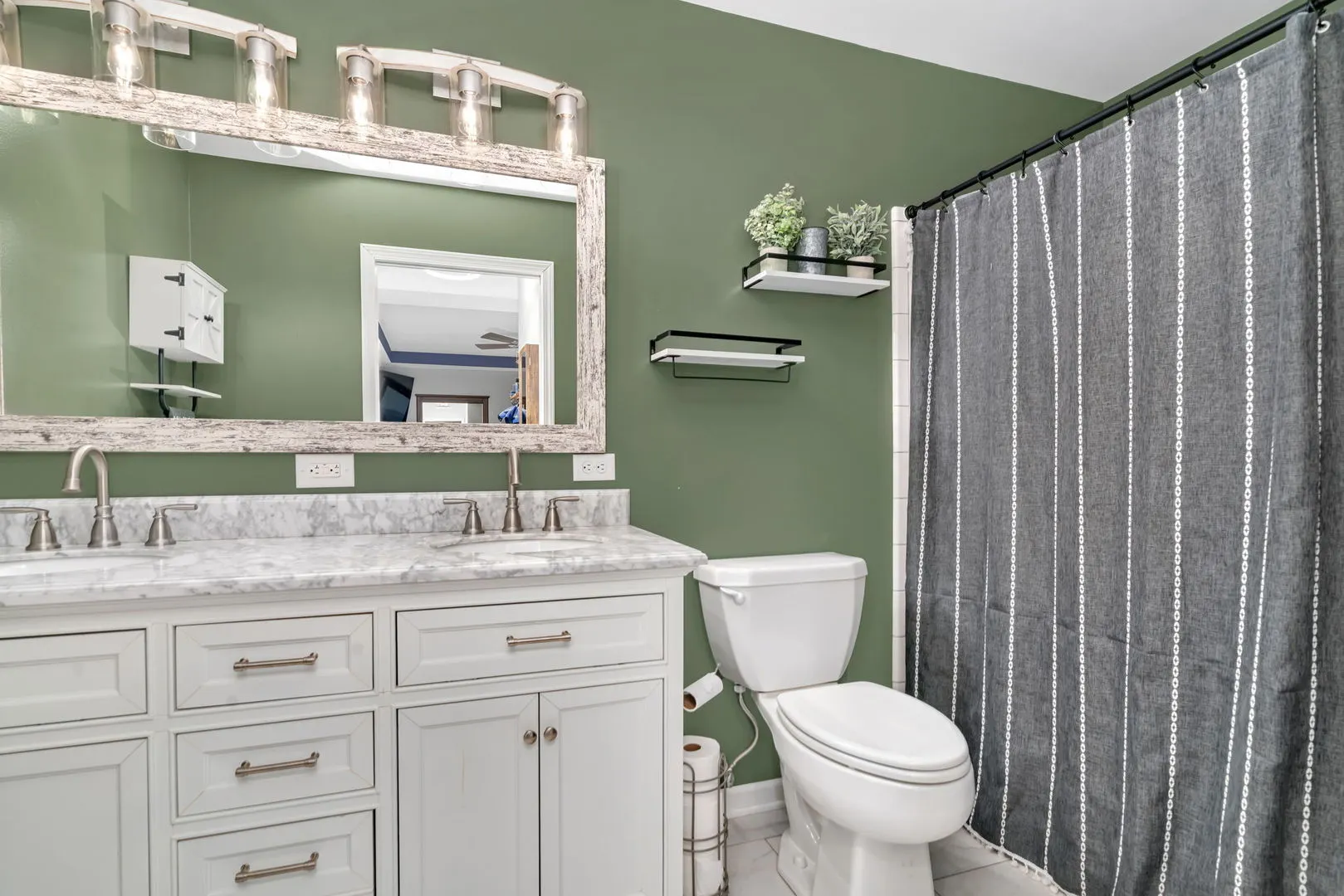 3945 S Broadway Road IL