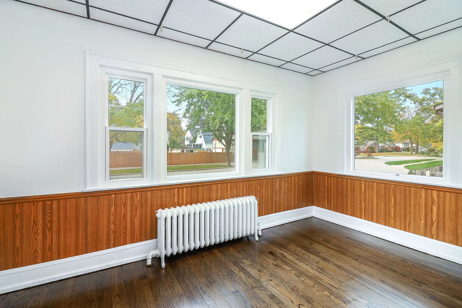 613 S Summit Avenue S IL