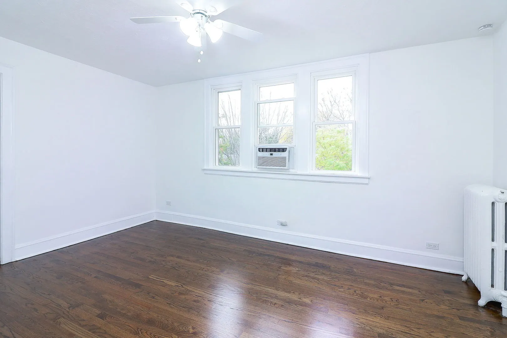 613 S Summit Avenue S IL