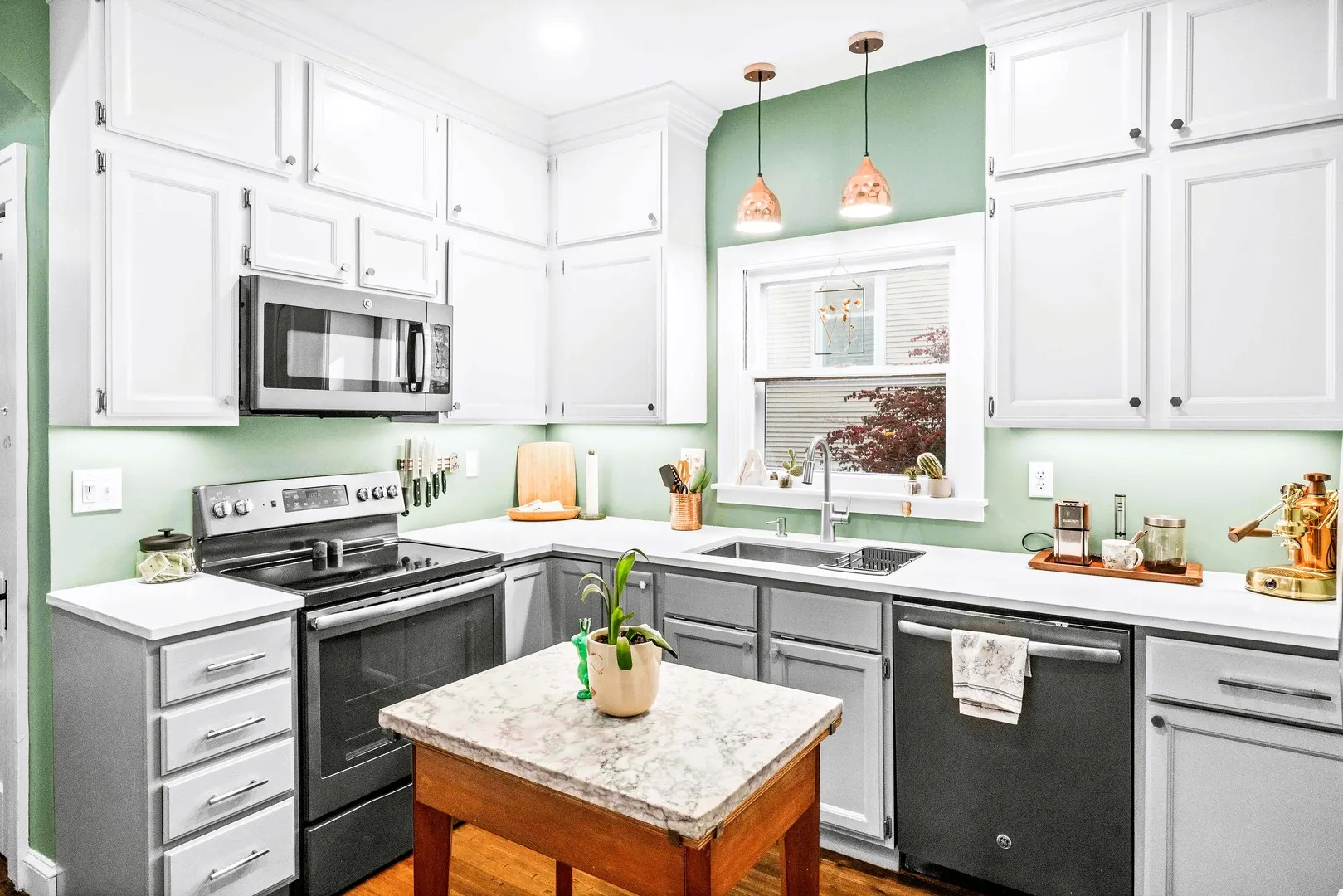 411 Willard Avenue IL