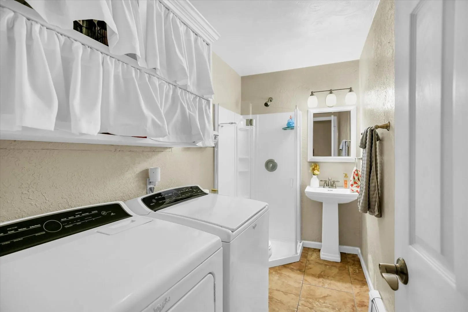 407 S Washington Street IL