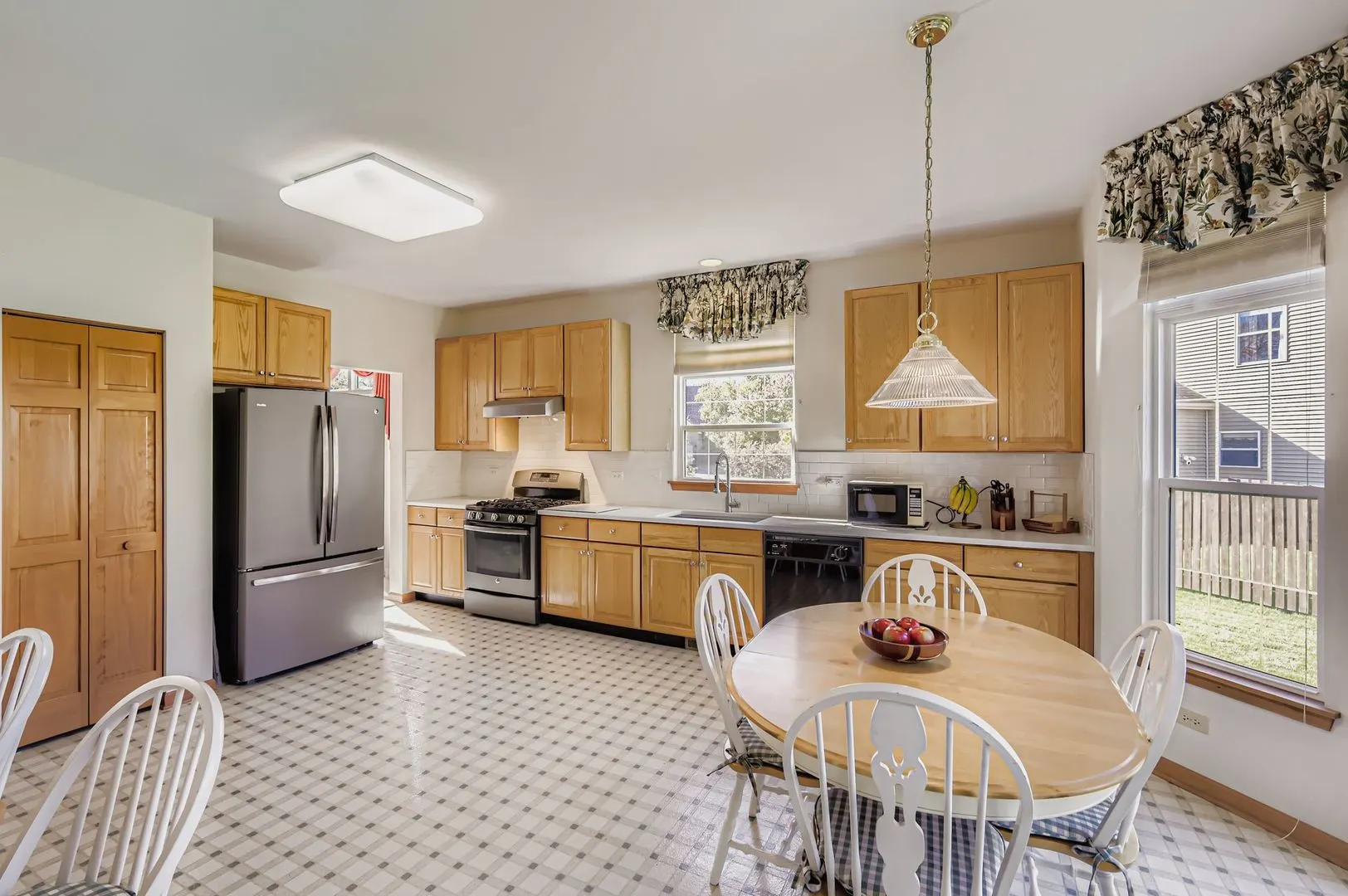 1920 Butler Drive IL