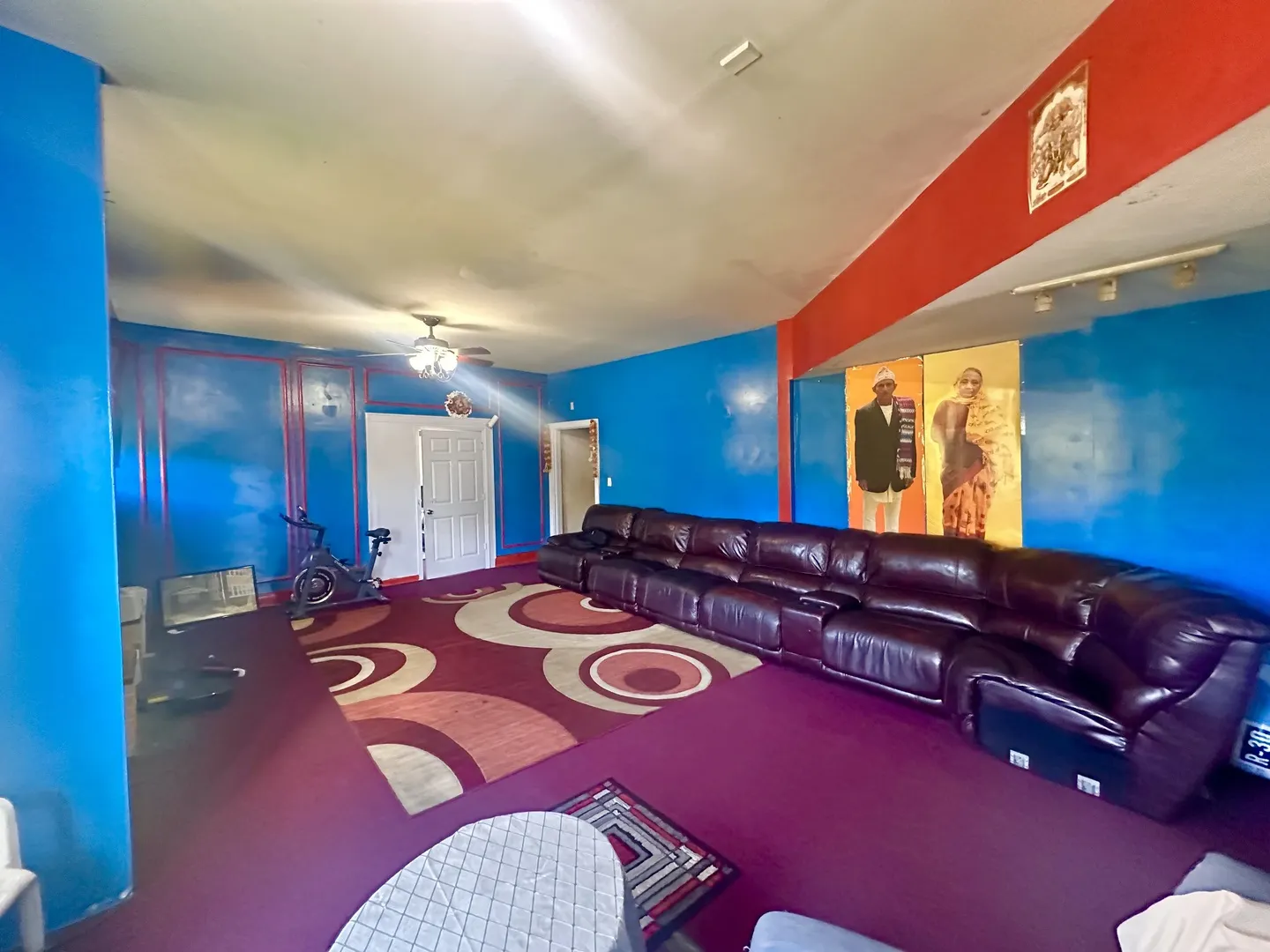 256 W DOWNER Place IL