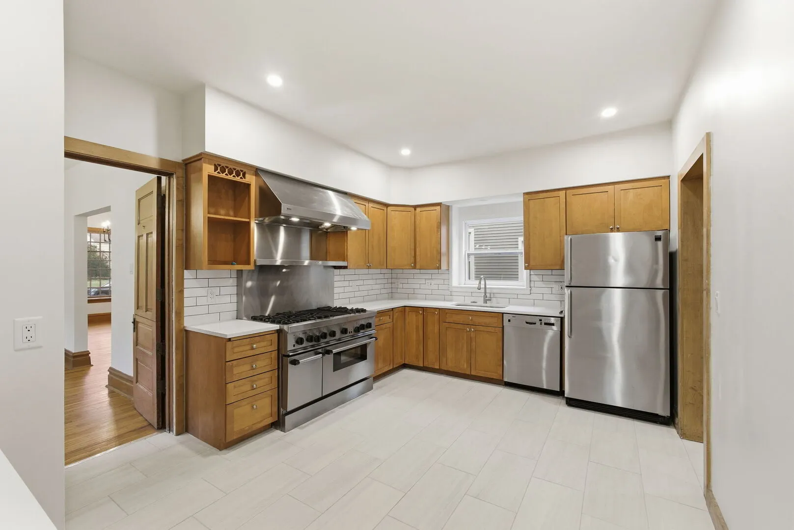 9748 S Vanderpoel Avenue IL