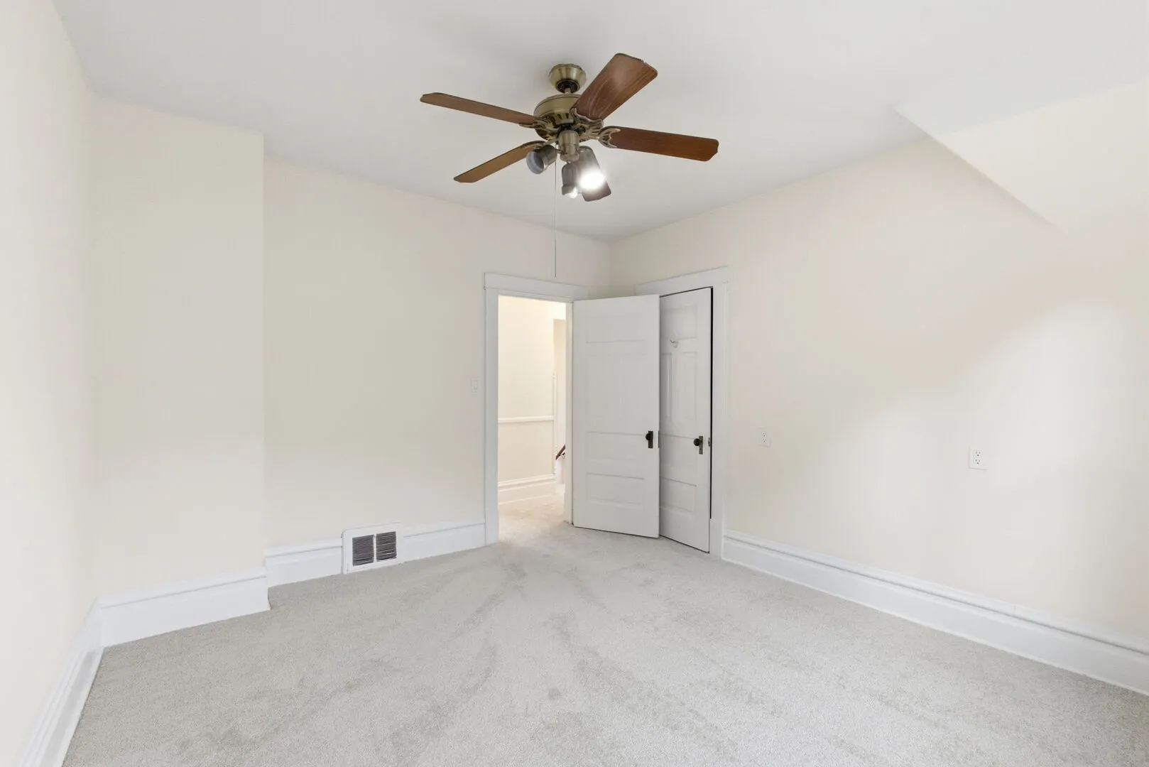 9748 S Vanderpoel Avenue IL