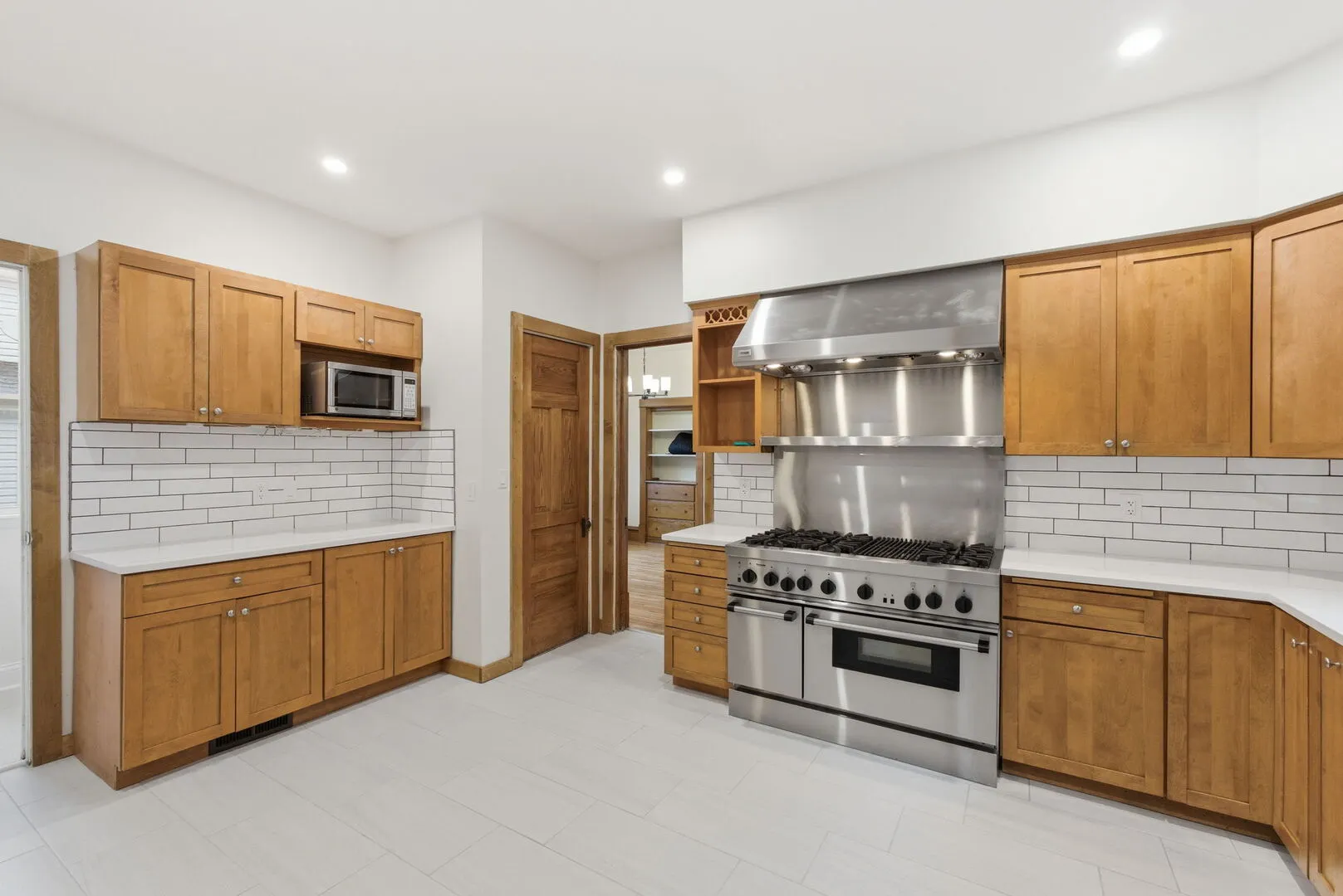 9748 S Vanderpoel Avenue IL