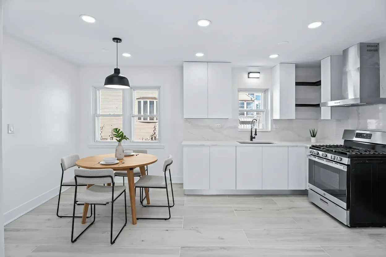 5253 S Mobile Avenue IL