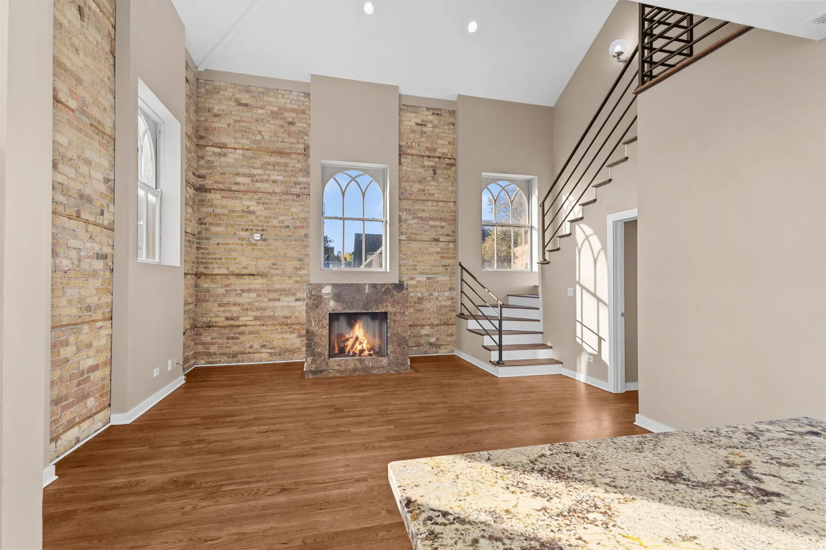 2150 W NORTH Avenue 2 IL