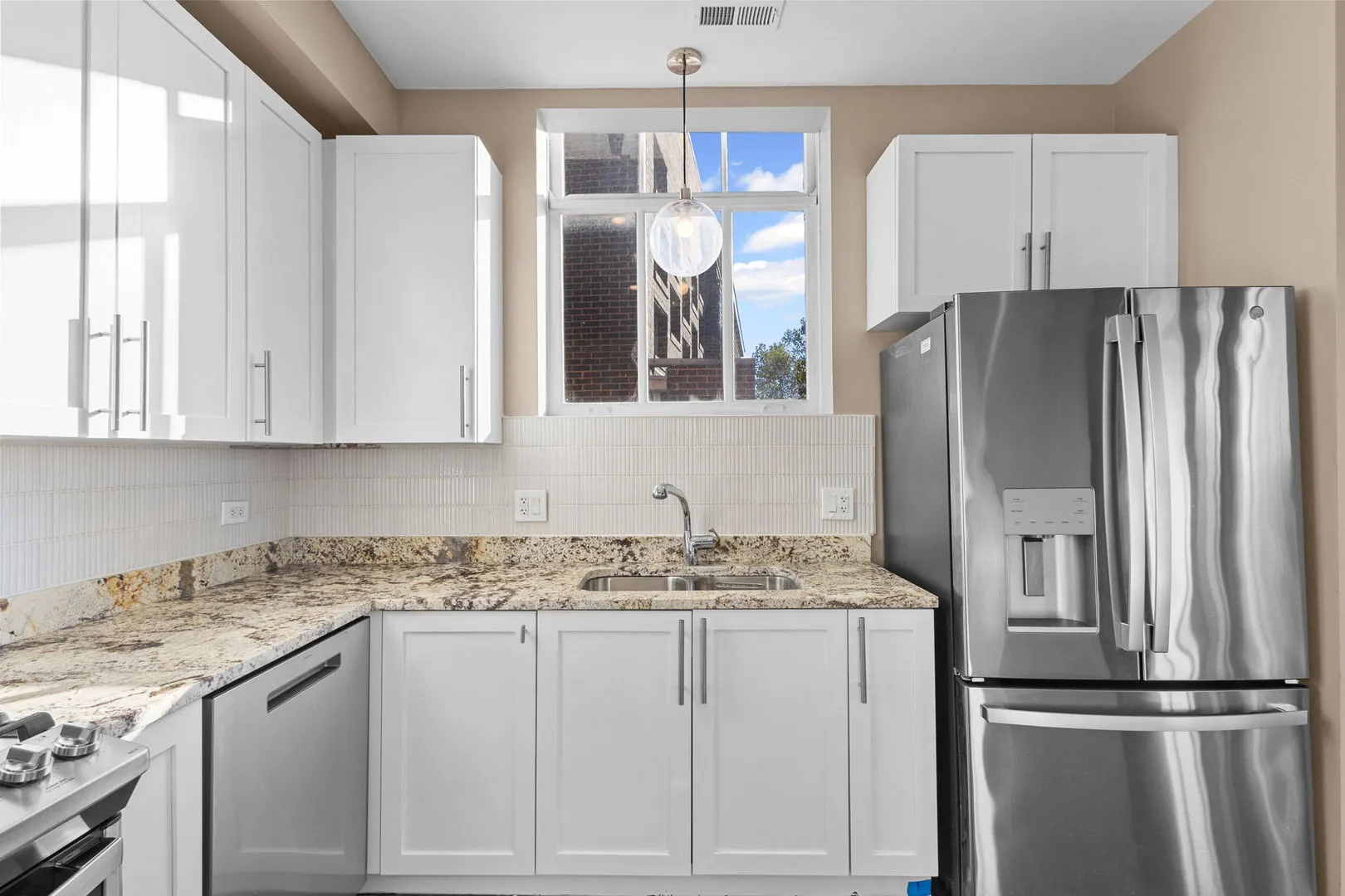 2150 W NORTH Avenue 2 IL