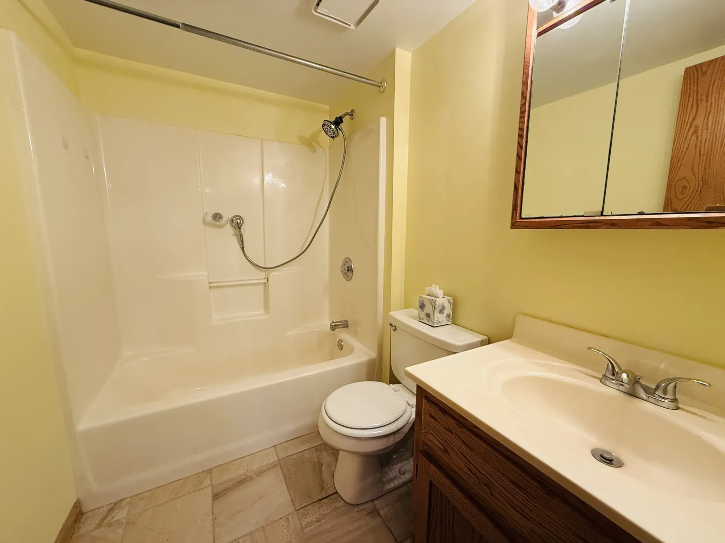 1209 Lakewood Drive D IL