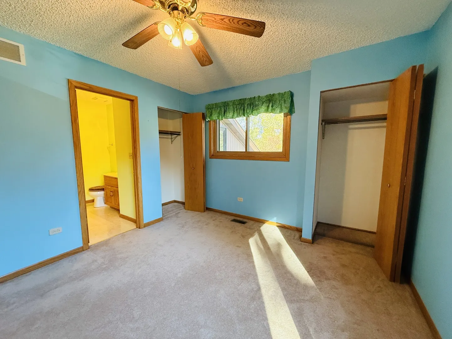 1209 Lakewood Drive D IL