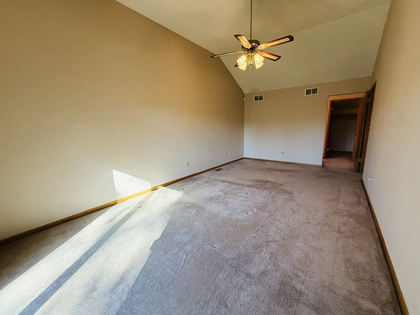 1209 Lakewood Drive D IL