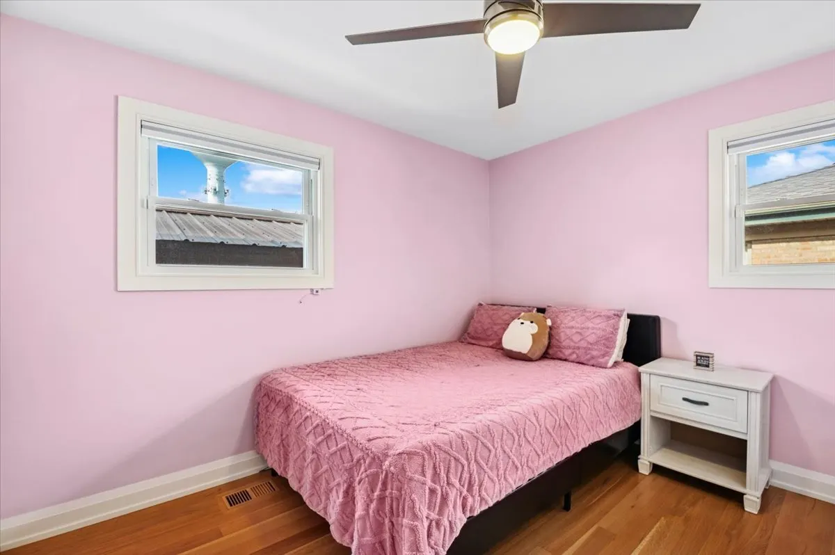 8836 Sayre Avenue IL