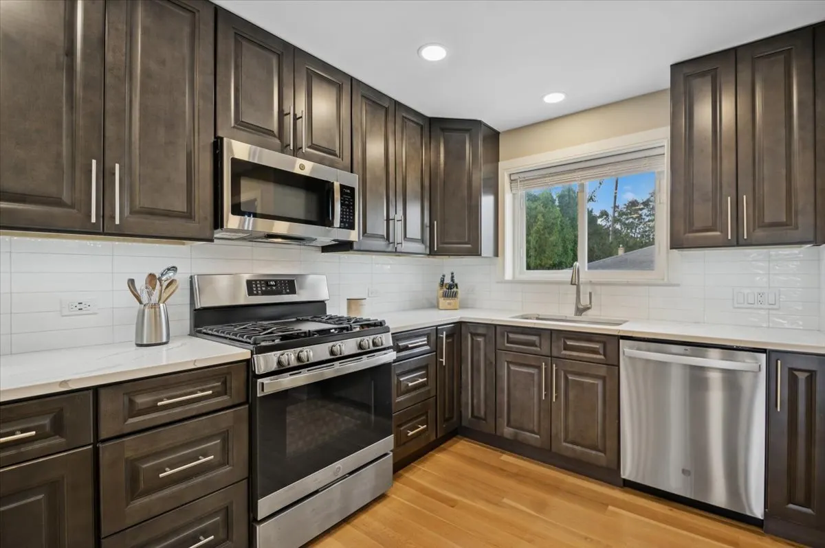 8836 Sayre Avenue IL