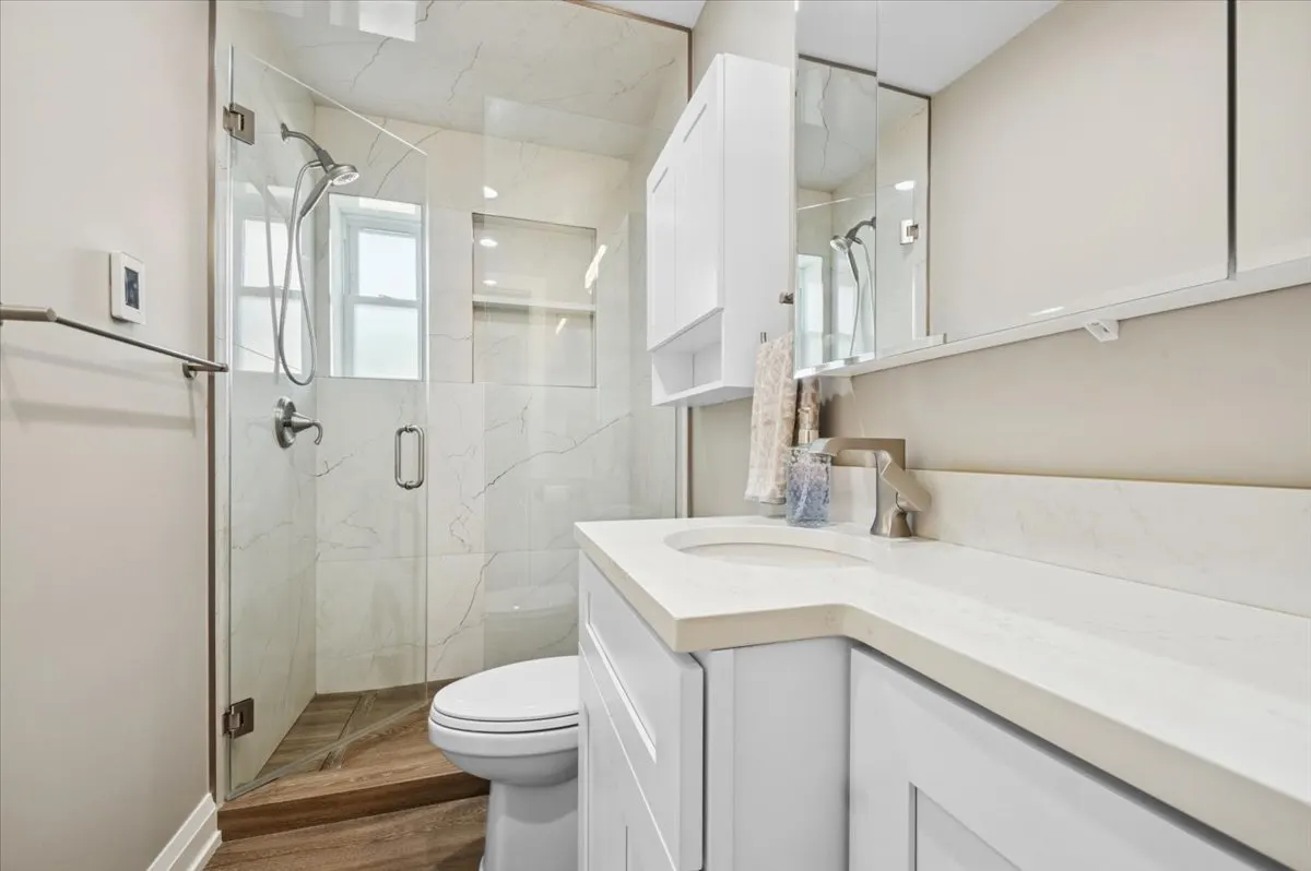 8836 Sayre Avenue IL