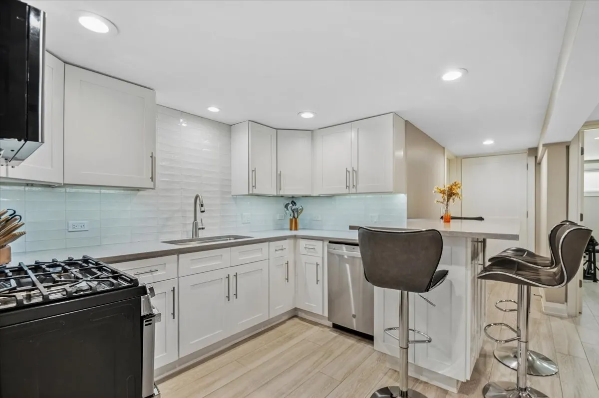 8836 Sayre Avenue IL